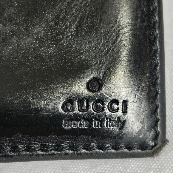 GUCCI VINTAGE MEN'S BLACK LEATHER BI-FOLD WITH COIN POCKET MADE IN ITALY - Picture 4 of 16